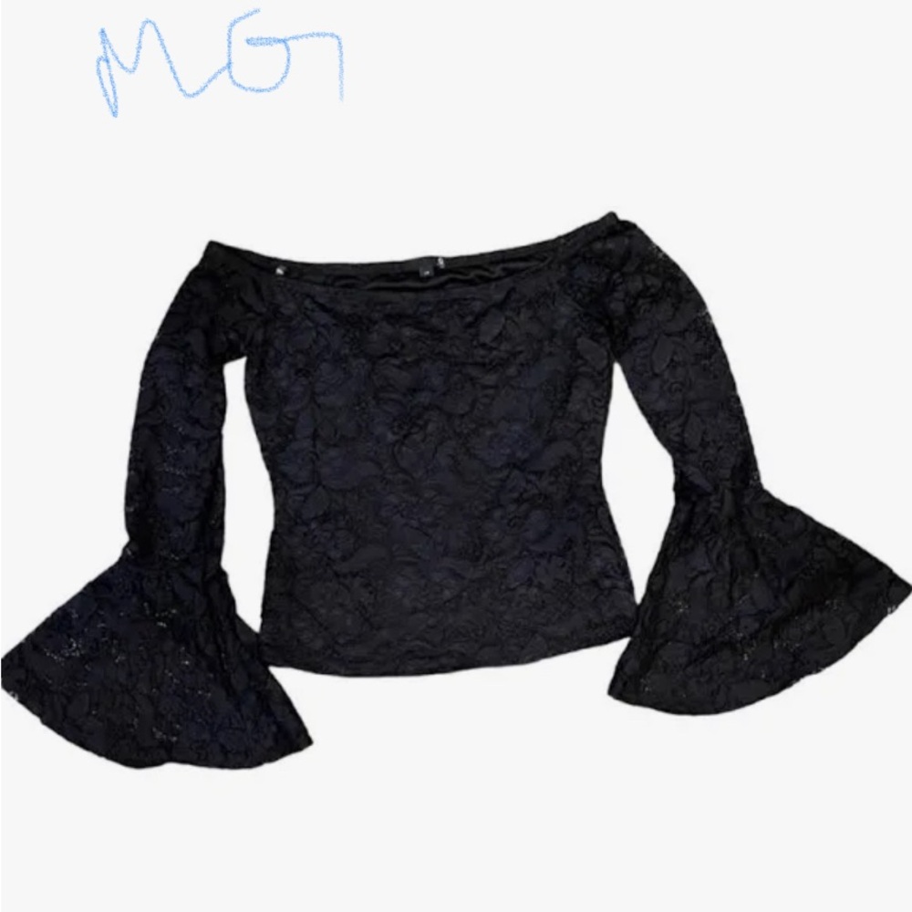 g by guess size small of the shoulders, bell sleeve